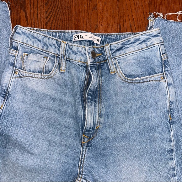 Zara Light Blue Jeans | Size 2 - Picture 7 of 7